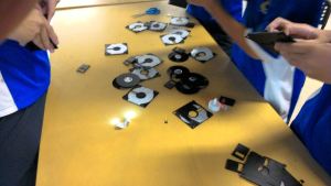 The students dismantle the diskette
